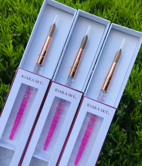100% Kolinsky Kiara Sky Acrylic Brush